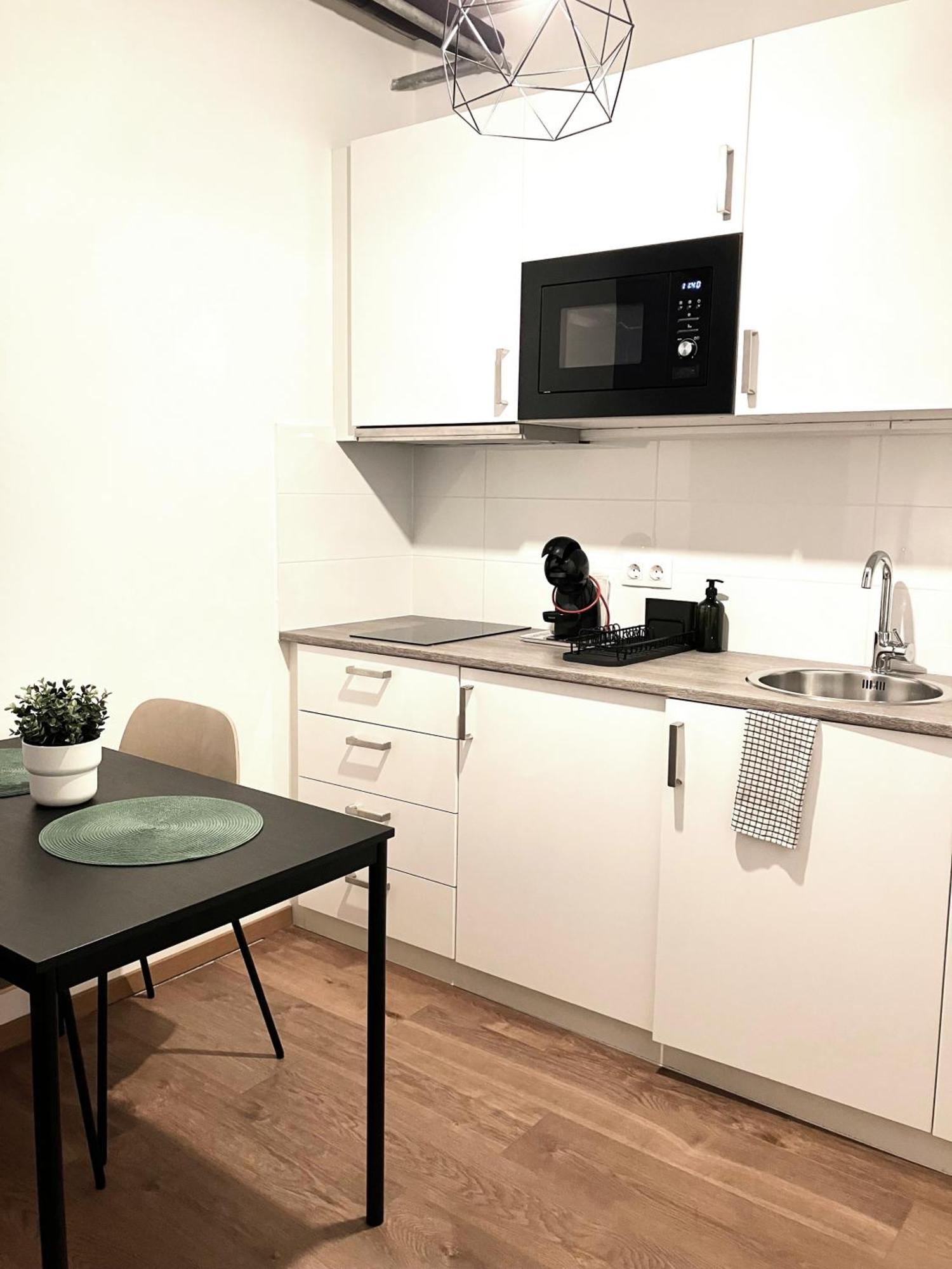 Vagabond Downtown Aparthotel Budapest Bagian luar foto